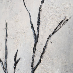 Handgemalte Acrylmalerei mit Rahmen „Atem des Winters“ – Abstrakte Kunst in Schwarz-Weiß