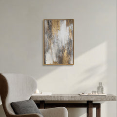 Abstraktes Goldgemälde „Sanfter Zeitfluss" im modernen Wohnzimmer – elegante Wanddeko in Gold und Grau