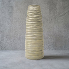 Porzellanvase handbemalt in Cremeweiß, 30,5 cm