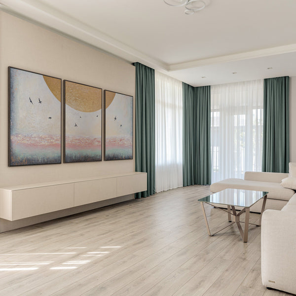 „Sonnenenergie“ – dreiteiliges Wandbild mit goldener Sonne und Vögeln