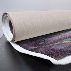 Strukturierte Ähren auf violettem Feld