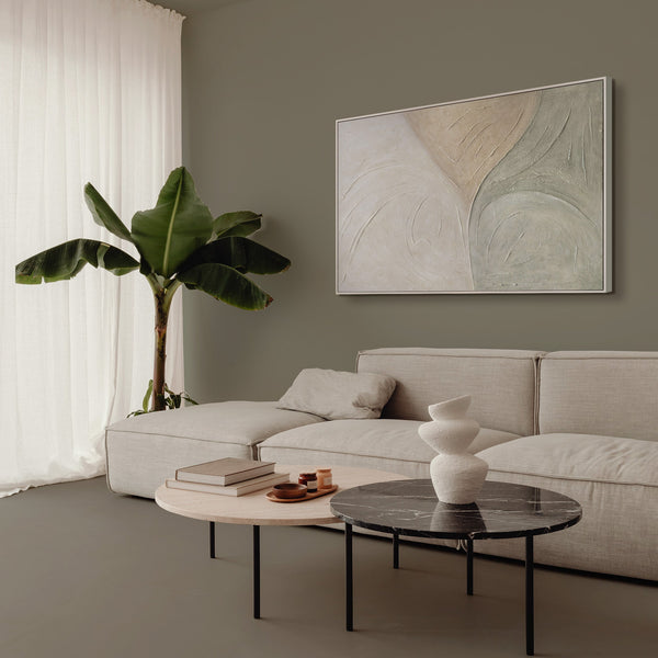 Modernes abstraktes Gemälde für stilvolle Innenräume in neutralen Farben
